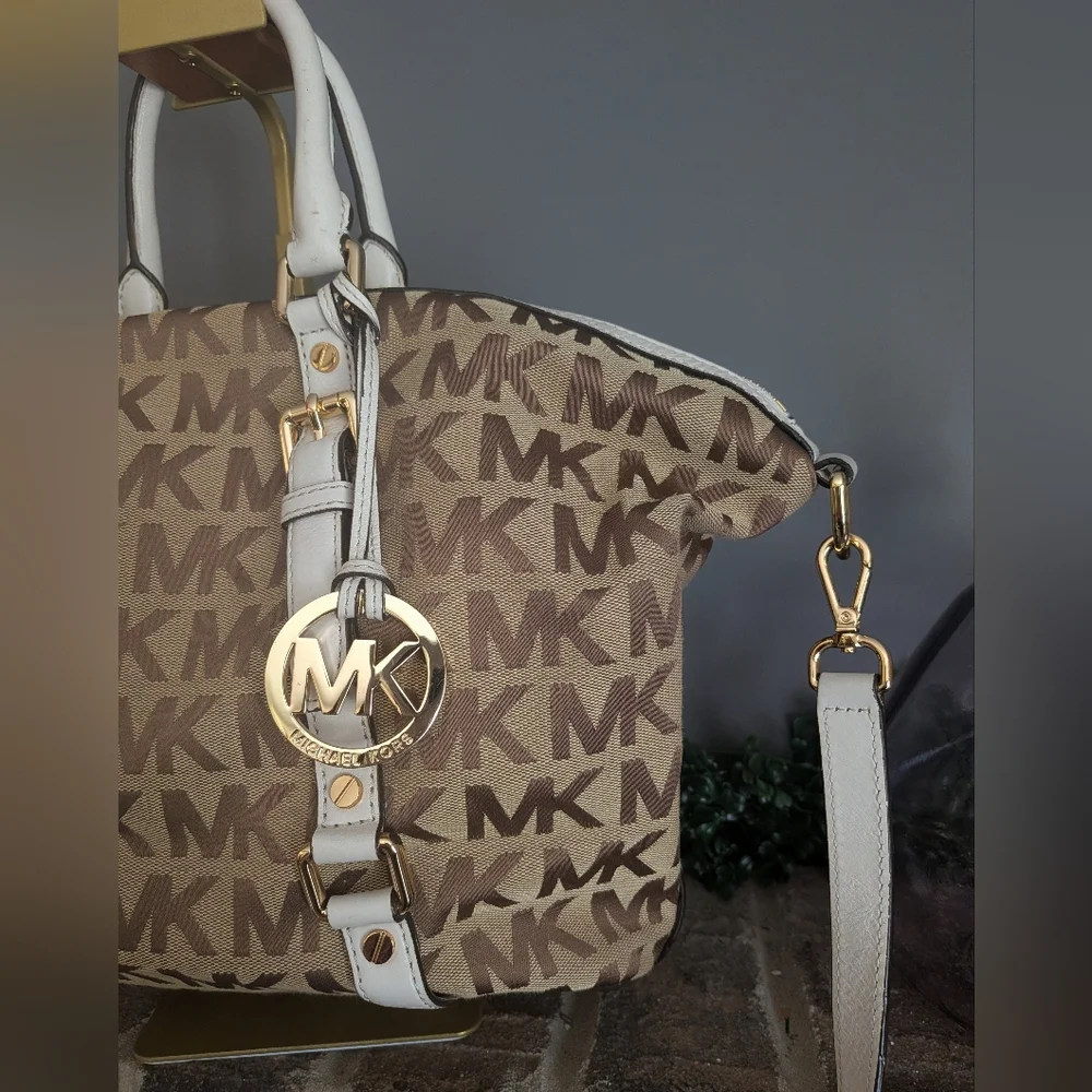 Michael Kors Bedford Signature Satchel Tan Monogram/White trim